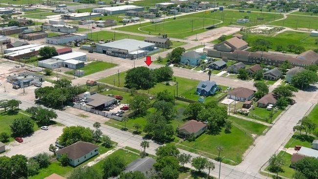 00 W Broad St, Home with 0 bedrooms, 0 bathrooms and null parking in Freeport TX | Image 4