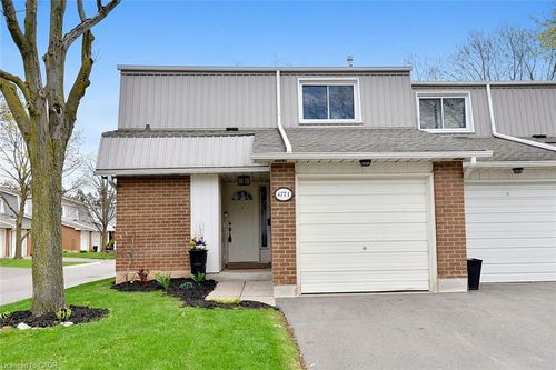 1-477 Woodview Rd, Burlington, ON, L7N2Z9 | Card Image