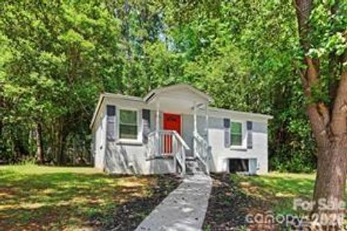2516 Remington St, Charlotte, NC, 28216-4534 | Card Image