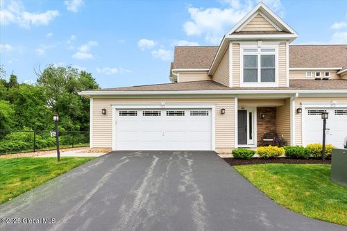 614 Lois Ln, Schenectady, NY, 12304-2545 | Card Image