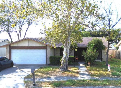 1027 Hickory Trl, San Antonio, TX, 78245-1608 | Card Image