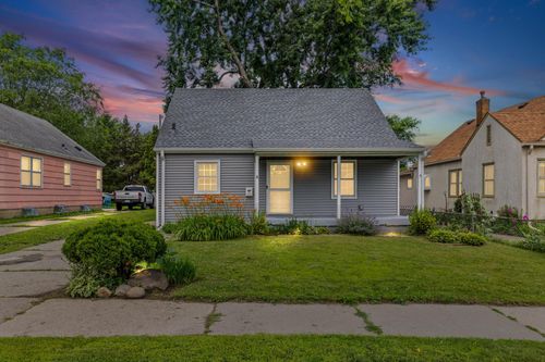 1125 Farrington St, Saint Paul, MN, 55117-4801 | Card Image