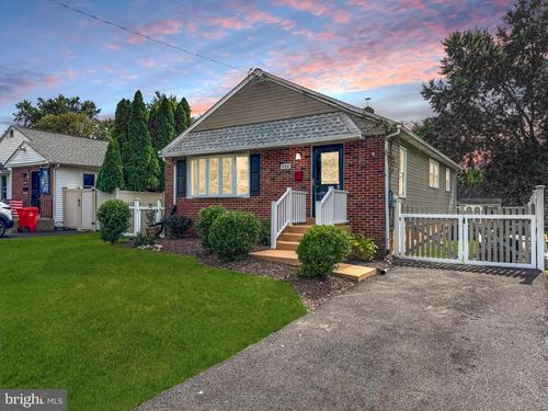 446 Maple St, WARMINSTER, PA, 18974-4610 | Card Image