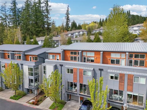 4226 213th Pl Se, Issaquah, WA, 98029-9700 | Card Image