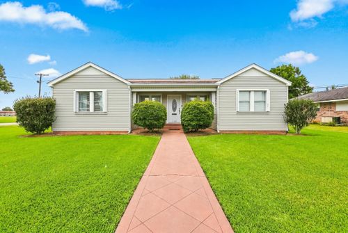 526 Foret St, Thibodaux, LA, 70301 | Card Image