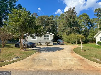 710 Bluebird Drive Se, House other with 4 bedrooms, 2 bathrooms and null parking in Conyers GA | Image 2