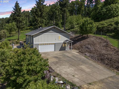 9275 Se Terrace View Ct, Amity, OR, 97101-2130 | Card Image