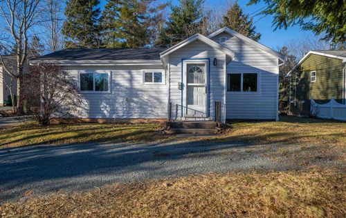 10 Sucker Brook Street, Sackville, NS, B4C4E7 | Card Image