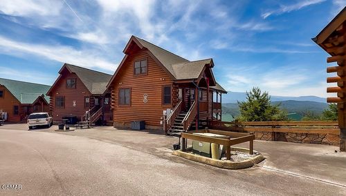 2214 Towering Hemlock Dr, Sevierville, TN, 37876 | Card Image