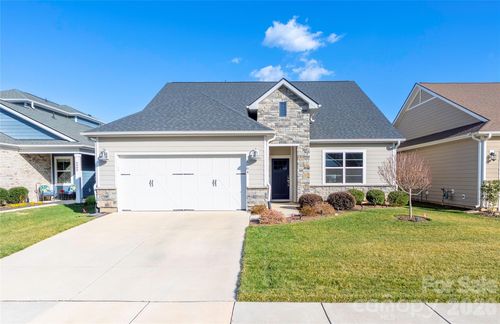 6084 Pier Dr, Denver, NC, 28037-0820 | Card Image