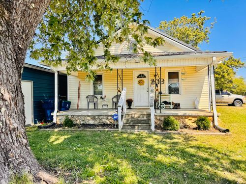 209 Orchard St, Science Hill, KY, 42553-9366 | Card Image