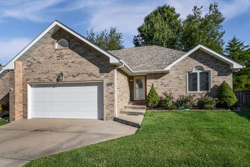 1645 W Swallow Street, Springfield, MO, 65810 | Card Image