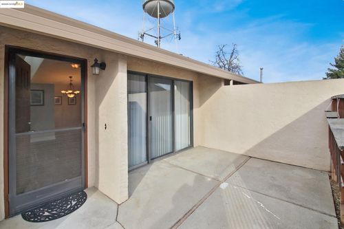 923 Villa Ter, Brentwood, CA, 94513-1278 | Card Image