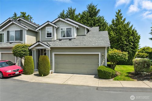 35d-2733 143rd St Sw, Lynnwood, WA, 98087-4886 | Card Image
