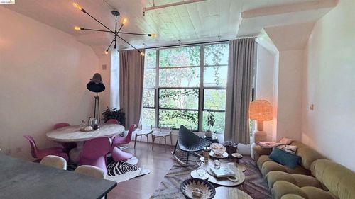 335-1500 Park Ave, Emeryville, CA, 94608-3543 | Card Image