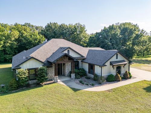 39 County Road 439a, NEW FRANKLIN, MO, 65274-4500 | Card Image