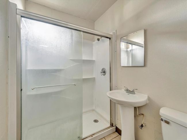 1214 W 6 Th St, House other with 5 bedrooms, 3 bathrooms and 2 parking in Freeport TX | Image 11