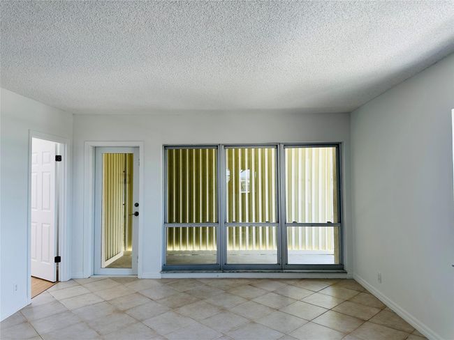 APT-2010 - 750 N Ocean Blvd, Condo with 2 bedrooms, 2 bathrooms and null parking in Pompano Beach FL | Image 53