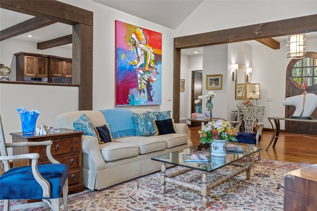 Living room. | Image 21