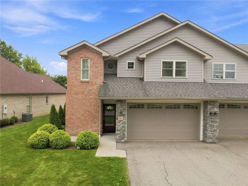 1013 Westwood Ln, West Mifflin, PA, 15122-1384 | Card Image