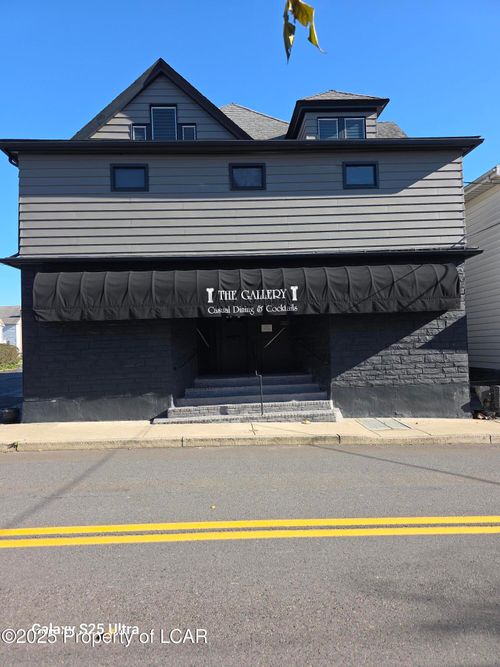 20 School St, Plains, PA, 18705-3453 | Card Image