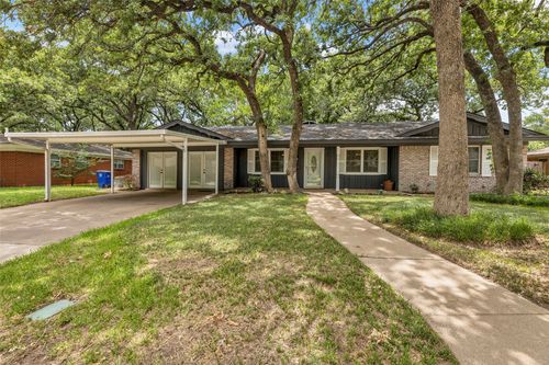 204 Juniper St, Mansfield, TX, 76063-1815 | Card Image