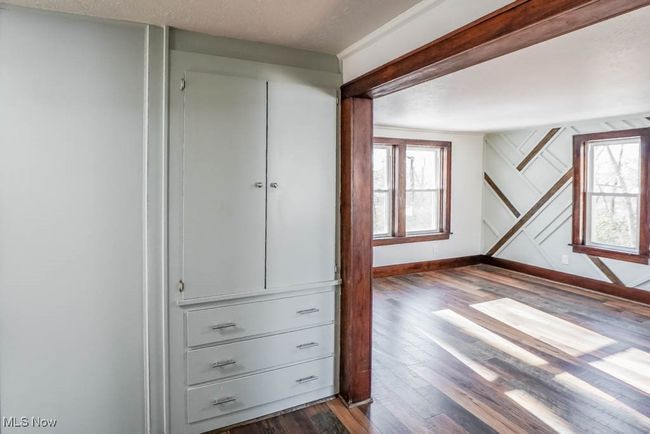 Hallway Storage | Image 19