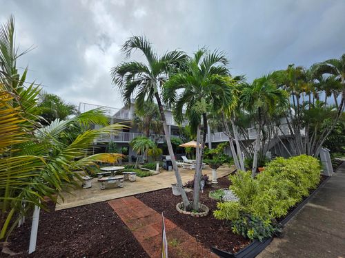 201 S Lakeside Dr, Lake Worth Beach, FL, 33460-4273 | Card Image