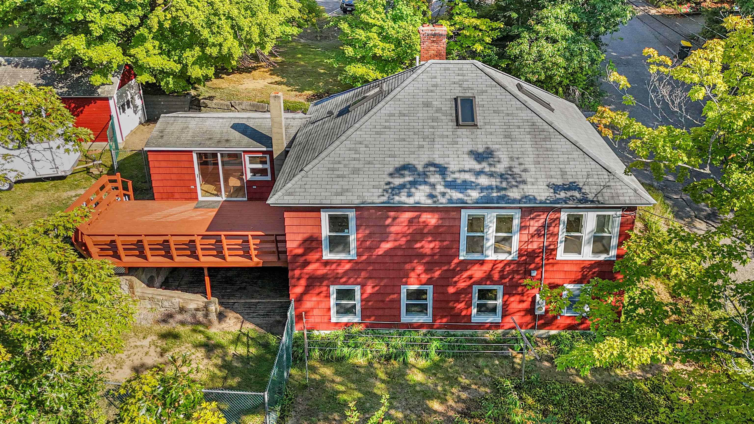 Walnut St, Laconia, NH 03246