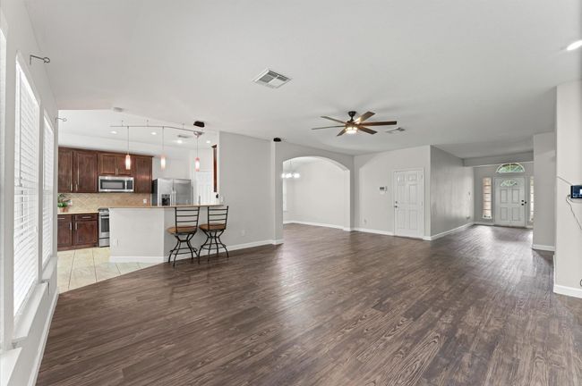 1907 Vineyard Hill Ct, House other with 3 bedrooms, 2 bathrooms and 2 parking in Pearland TX | Image 21