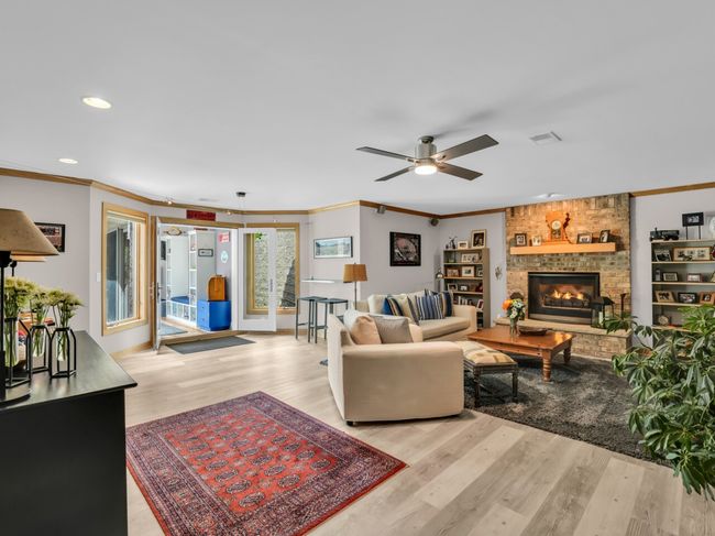 8 Lake Pointe Cir, House other with 5 bedrooms, 3 bathrooms and null parking in Wind Point WI | Image 19