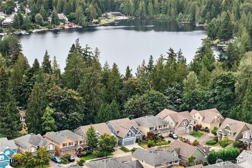 21217 Se 260th St, Maple Valley, WA, 98038-7527 | Card Image