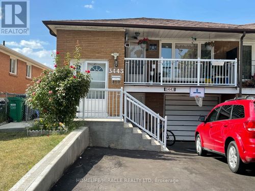 3443 Chipley Crescent, Mississauga (Malton), ON, L4T2E3 | Card Image
