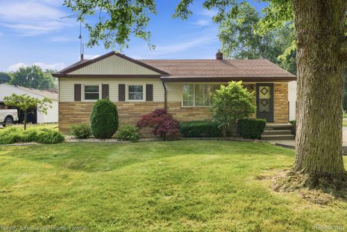 1105 S 15th St, Saint Clair, MI, 48079-5206 | Card Image