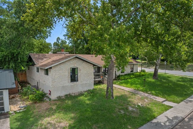2101 Vanderbilt Ln, House other with 3 bedrooms, 2 bathrooms and null parking in Austin TX | Image 26