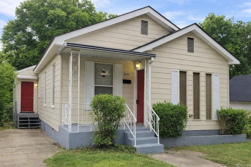 2005 Valmar St, Little Rock, AR, 72204-5570 | Card Image