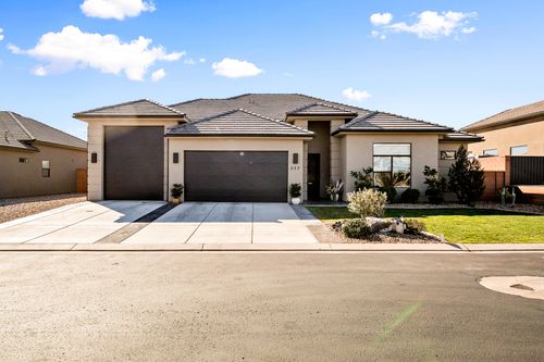 257 W Peaceful Ln, Ivins, UT, 84738-1332 | Card Image