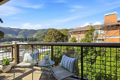 332 Crescent Ct, Brisbane, CA, 94005-1230 | Card Image