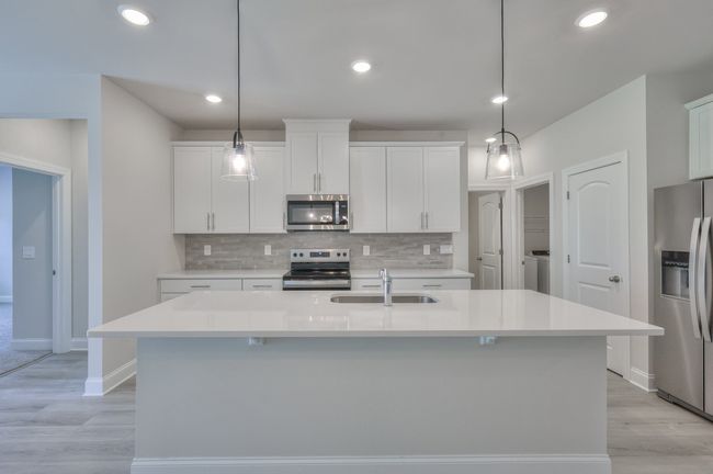 364 Almont Dr, Townhouse with 3 bedrooms, 3 bathrooms and 2 parking in Smyrna TN | Image 4