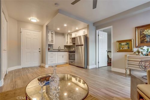 apt-5-312 Broadway St, Laguna Beach, CA, 92651-4323 | Card Image