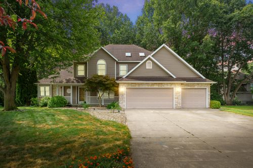 5005 Deerwood Trl, Stevensville, MI, 49127-9106 | Card Image
