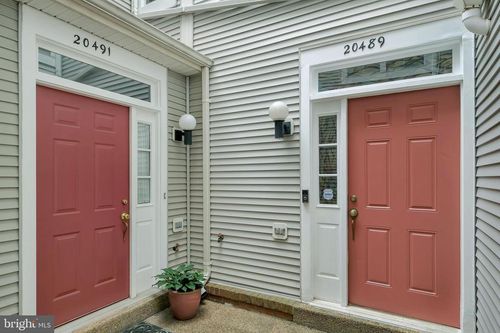 20489 Cool Fern Sq, ASHBURN, VA, 20147-3358 | Card Image