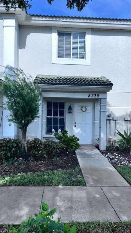 8239 Pacific Beach Dr, FORT MYERS, FL, 33966-7974 | Card Image