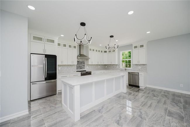 8613 Byers Rd, House other with 5 bedrooms, 3 bathrooms and null parking in Miamisburg OH | Image 9