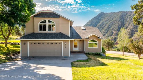 484 Canyon Creek Dr, Glenwood Springs, CO, 81601-9733 | Card Image