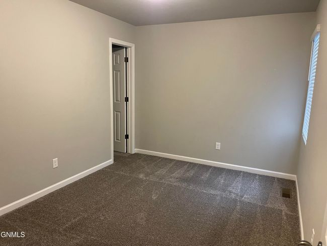 126 Marshall Loop, House other with 3 bedrooms, 3 bathrooms and null parking in Bismarck ND | Image 16
