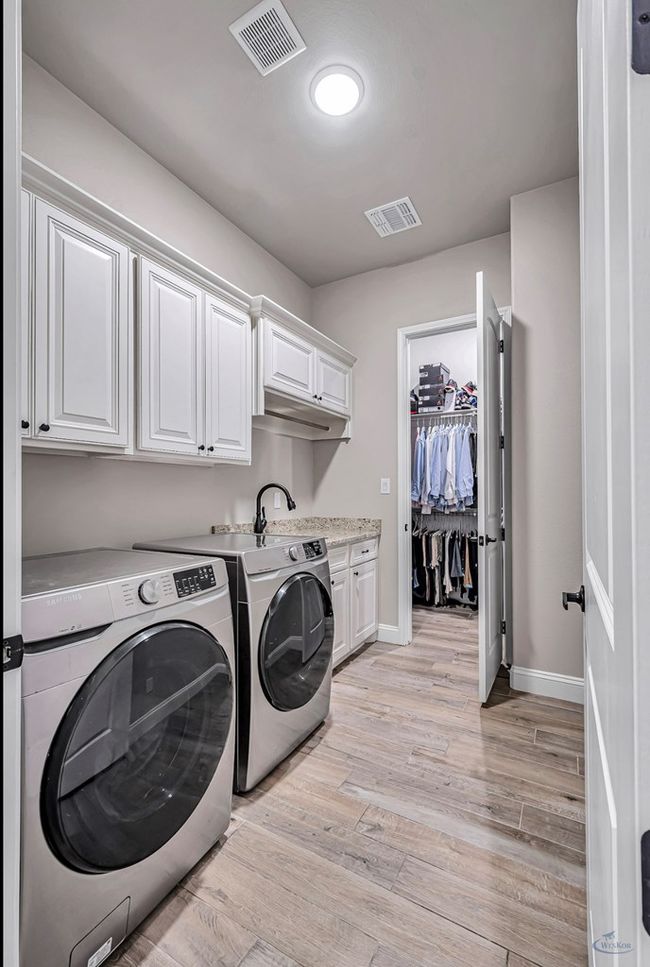313 Peregrine Hill Cir, House other with 4 bedrooms, 4 bathrooms and 2 parking in Midland TX | Image 22