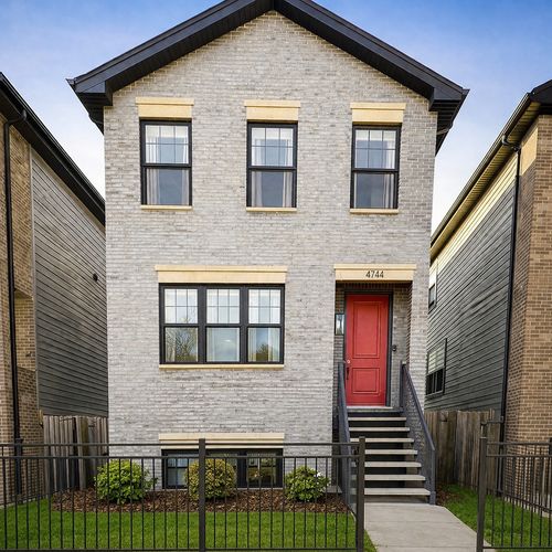 4744 S Indiana Ave, Chicago, IL, 60615-1104 | Card Image