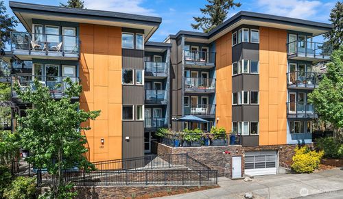 304-120 Nw 39th St, Seattle, WA, 98107-4900 | Card Image