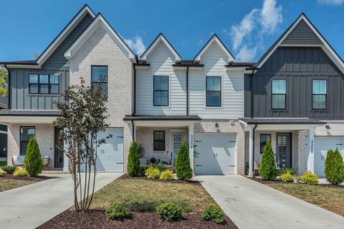 3254 Sassafras Ln, Thompsons Station, TN, 37179-6310 | Card Image